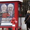 Auf Plakaten lässt der ungarische Regierungschef Orbán den EU-Kommissionspräsidenten Claude Junkcker als Volksfeind darstellen.