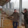 Landtagsabgeordneter Thorsten Schwab besuchte den Schwalbenhof in Marienbrunn. Im Bild: (von links) Schwab, Martin Hock und Reinhard Wolz.