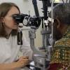 Dr. Karin Knoll arbeitet seit etwa drei Wochen in einer tansanischen Klinik in Moshi.