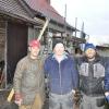 Der Zusammenhalt ist groß im Dorf: v. l. Volker Ortloff, Rainer Gerber, Holger Gerber (Neffe), Paul Gerber (Bruder von Rainer).