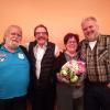 Strahlende Gewinner des Skatturniers in Billingshausen: Lothar Groß, Frieder Hüsam, Bruni Habelt, Kemmerer (von links).