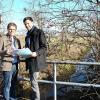 Ärger über pauschale Urteile: BBV-Kreisobmann Mathias Klöffel und Baurat Simon Mengen vom Wasserwirtschaftsamt Bad Kissingen besprechen die aktuellen Untersuchungsergebnisse am Haubach.