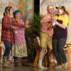 „Alles bestens geregelt!“ bei der Theatergruppe Reichenberg (von links) Werner Hemrich, Mariam Oßwald, Karin Brodwolf, Wolfgang Zoglmann und Elke Rose. „Alles bestens geregelt!“ bei der Theatergruppe Reichenberg (von links) Werner Hemrich, Mariam Oßwald, Karin Brodwolf, Wolfgang Zoglmann und Elke Rose.