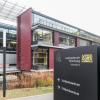 Vor dem Landgericht Würzburg ist der Eigentümer der Schilling-Bank wegen Betrugs angeklagt.