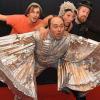 Die Theaterwerkstatt Haßfurt bringt heuer als Weihnachtsmärchen den „Drachenreiter“ von Cornelia Funke auf die Bühne. Unser Bild zeigt die Schauspieler (von links) Martin Habermeyer, Patrick L. Schmitz, Aline Joers und Peter Florian Berndt.