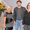 Das Team aus dem Kolping-Bildungszentrum Schweinfurt sagt Dabnkeschön mit einem schöenen Jubiläumsabend im KOlpingHotel. Das Foto zeigt von links: Geschäftsleiterin Maria Kraft, Geschäftsführer Christian Seufert und pädagogische Leiterin Elisabeth Scheller.
