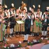 Die Blaskapelle Traunwalchen präsentierte böhmische Musik vom Feinsten. Über die Langenprozelterin Anna Imhof (Zweite von rechts) entstand der Kontakt zur oberbayerischen Gastkapelle.