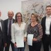 Bei der Überreichung der Urkunden der Steuerberaterkammer (von links): Gunther Kost, Jürgen Hofmann, Carolin Eusemann, Bianca Saal, Bernd Geis.