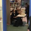Einige Zehntklässler des Gymnasiums Gaibach auf dem Weg zur Stimmabgabe während der Juniorwahl 2018.
