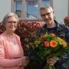 Glückwünsche und viele anerkennende Worte durfte Gabriele Ohlsen zu ihrem 40-jährigen Betriebsjubiläum von den Kollegen und ihrem Chef Markus Markert entgegennehmen. Foto Nerche-Wolf