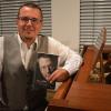 Uwe Kohls erfüllte das Alte Amtshaus mit Liedern und Lebenserfahrungen von Reinhard Mey.