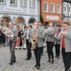 Musikalische  Umrahmung durch die Stadtkapelle bei vielen Veranstaltungen, hier Aufstellung des Maibaums.