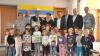 Bei der Verabschiedung (von links): Verwaltungsangestellte Edith Öhler, Bauhofleiter Georg Bauer, Bürgermeister Friedel Heckenlauer, Christiane und Hans Riegel, Zweiter Bürgermeister Winfried Reß, Geschäftsführer Micheal Kastl und Kindergartenleiterin Petra Klopf.