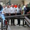 Schweißarbeiten gehören seit 25 Jahren zum Geschäft der Metallbaufirma Thomas Kunkel in Partenstein, die eine SPD-Abordnung besuchte (von links): Heinz Steigerwald, SPD-Landtagskandidat Sven Gottschalk, Herbert Amend, SPD-Bundestagsabgeordneter Bernd Rützel, SPD-Bezirkstagskandidat Harald Schneider, Thomas Kunkel und Marc Steigerwald