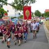Aufbruch der Wallfahrer nach der Rast am Forst in Waldbüttelbrunn. Elfriede Streitenberger Aufbruch der Wallfahrer nach der Rast am Forst in Waldbüttelbrunn. Elfriede Streitenberger