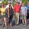 Beim ersten Boule-Abend des Bürgervereins mit dabei: Modesto Parra (Vorsitzender des Boule-Club Würzburg (rechts), Georg Szabo, Leiter des Jugendzentrums Zellerau (4.von rechts) und Dieter Trottmann, Vorsitzender des Bürgervereins Zellerau (5.von rechts).  Foto: Elisabeth Ludwig