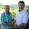 In seinem Haus in der Beerwinkelstraße gratulierte auch stellvertretender Bürgermeister Hubert Nickel dem Jubilar Werner Lind zum 80. Geburtstag.