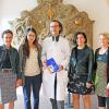 Dr. Michael Schwab, ärztlicher Direktor des Geriatriezentrums Bürgerspital, mit der australischen Gruppe Foto: Anna Heger Dr. Michael Schwab, ärztlicher Direktor des Geriatriezentrums Bürgerspital, mit der australischen Gruppe Foto: Anna Heger