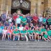 Vor der Basilika in Vierzehnheiligen stellten sich die Pilger zum Gruppenbild auf.