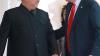 Ausgewählt höflich und herzlich gingen der US-Präsident Donald Trump und der nordkoreanische Diktator Kim Jong Un beim Gipfeltreffen in Singapur miteinander um. In den USA gab es daran auch Kritik.