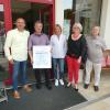 Glückwunsch zum Arbeitsjubiläum: Betriebsinhaber Thomas Spitzner (von links) feierte mit dem Jubilar Hugo Pfister sowie Geschäftsführerin Heike Spitzner, Kreishandwerksmeisterin Margit Rosentritt und Seniorchef Gerhard Spitzner.