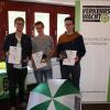 Die Sieger des Unterfränkischen Schülerwettbewerbs reagierten am schnellsten, wussten am meisten und konnten am besten schätzen (von links): Zweiter Lukas Netrval, Sieger Jurej Marek Halfmann (beide Realschule Karlstadt) und der Drittplatzierte Max Lömmer von der Realschule Bad Kissingen. Die Sieger des Unterfränkischen Schülerwettbewerbs reagierten am schnellsten, wussten am meisten und konnten am besten schätzen (von links): Zweiter Lukas Netrval, Sieger Jurej Marek Halfmann (beide Realschule Karlstadt) und der Drittplatzierte Max Lömmer von der Realschule Bad Kissingen.