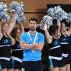 Gute Stimmung verbreiteten am Samstag nur die Cheerleader des siegreichen HC Rhein Vikings. Matthias Obinger verhagelte die Niederlage seiner Rimparer Wölfe sichtlich die Laune.