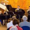 Eine Männer-WG mit Pianistin: Beim Foyerkonzert boten Magdalena Müllerperth, Markus Czieharz und Maximilian Sutter dem Schweinfurter Publikum einen außergewöhnlichen Kammermusikaend.