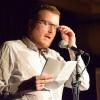 Mit seinen absurden und witzigen Beobachtungen auf einem Indoorspielplatz holte Oliver Walter den Sieg beim Bad Neustädter Poetry Slam.