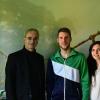 Brgermeister Volker Faulhaber (links) beglückwünscht Kevin Engert und Dana Götze zur Neueröffnung der Yoga- und Ayurveda-Praxis in Kist