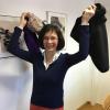 Weg damit: Kerstin Feuerstein-Dörnhöfer verzichtet in der Fastenzeit auf das Shopping von Kleidung, auch im Internet
