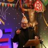 Peter Kuhn bei seinem Auftritt bei der Ordensmatinee des MCV. Inzwischen hat er viele Mainzer Faschingsoriginale wie die 75-jährige Margit Sponheimer kennengelernt, die immer noch mit ihren Liedern für gute Laune sorgt.