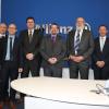 Übergabe des Allianz-Büros in Gerolzhofen (von links): Filialdirektor Stefan Lutz, Bereichsleiter Gerd Seidel, Jürgen Hugo (Gerolzhofen-aktiv), Matthias Purucker (Vertretervereinigung), Andreas Reisert, Albert Bauer, René Banholzer und Bürgermeister Thorsten Wozniak.