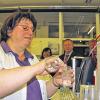 Qualitätsprüfung: Täglich werden im Institut Romeis verschiedene Wässer und Lebensmittel untersucht.