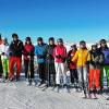 Am vergangenen Wochenende verbrachten 29 Mitglieder und Freunde der Rhöner Schneehasen e.V. unvergessliche Skitage in Ischgl. Drei Tage Sonne pur bei Temperaturen um 0 Grad in 2500 m Höhe. Bereits während der Hinfahrt wurden die Teilnehmer mit Kaffee und Gebäck verköstigt. Nach kurzem Zwischenstopp im Allgäu mit hervorragenden Abendessen kam die Gruppe Freitagabend im Hotel in Ischgl an. Die komplett neurenovierten und geschmackvoll eingerichteten Zimmer machten das Wochenende für alle zu einem erholsamen Kurzurlaub. Vor Ort hatten alle die Möglichkeit täglich an einem Ski-Guiding teilzunehmen. Die Skifahrer bekamen Tipps zur Verbesserung ihres fahrerischenKönnens und wurden auf die besten Pisten im Skigebiet geführt. Zum Abschluss eines langen Skitages wurde der Wellnessbereich im Hotel oder die Apres-Skibar aufgesucht. Das fünfgängige Abendmenü in der Unterkunft führte die Wintersportler dann wieder zusammen,bevor die jüngeren Teilnehmer erneut loszogen und auf die “Piste“ gingen. Nach dreigroßartigen Tagen und einem abschließenden gemeinsamen Essen, welches vom Hotelextra am Nachmittag für die Gruppe zubereitet wurde, ging es am Montag zurück. So gegen22.30 Uhr kamen alle voller Begeisterung und unversehrt wieder in Bad Neustadt an. Auch im nächsten Jahr bieten die Rhöner Schneehasen e.V. in der Zeit vom 2. bis 5.Dezember wieder eine Skireise nach Ischgl an. Informationen und Anmeldeformulare hierzuerhalten Sie ab sofort unter  (0 97 71) 99 0220 oder im Internet unter www.rhoenerschneehasen.de