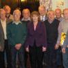 Geehrte Eigenheimer: Im Bild (vorne von links): Vorstand Theo Freund, Ehrenvorstand Alfred Siegmann, Hermann Gehrling, Josef Rettner, Vizepräsidentin  Sybille Banner, Hugo Katzenberger, Siegbert Vogel, Landesvorstandschaftsmitglied Heinz Amling, Zweiter Bürgermeister Stefan Schäflein. Dahinter: Heinrich Fleck, Rudolf Heuler, Anton Krückel, Karl-Heinz Pfeuffer, Josef Burkard, zweiter Vorstand Peter Burkard.
