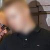 Der "Kinderzimmer-Dealer" Maximilian S. (r.) neben seinem Anwalt Stefan Costabel. Der junge Mann ist zu sieben Jahren Haftz verurteilt worden.