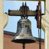 Hat eine bewegte Geschichte: die Glocke der Johannes-Kapelle im Diakonischen Seniorenzentrum Haus Lehmgruben.