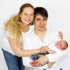 Hanna erblickte am 19. August in der Kreisklinik Bad Neustadt das Licht der Welt. Bei ihrer Geburt wog sie 3690 Gramm und war 52 Zentimeter groß. Julia (32) und Florian Diller (35) aus Wargolshausen sind sehr glücklich über ihr erstes Kind. Nicht nur für die stolzen Eltern war die Geburt ihres Mädchens eine Überraschung. Darüber freuen sich auch die Großeltern Ursula und Georg Diller aus Wargolshausen, für die es das erste Enkelkind ist. Genauso stolz sind die Großeltern Maria und Walter Glückstein aus Saal über ihr drittes Enkelkind.