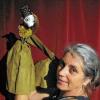 Lässt noch gern die Puppen tanzen: Jutta Schmitt will das Plastische Theater Hobbit zukunftssicher machen.THEATER