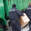 Februar 2013: In Frankfurt durchsucht die Polizei das Gelände einer Villa der Firmengruppe S&K. Der Prozess am Frankfurter Landgericht kommt jedoch nicht sonderlich voran.