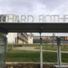 Die Richard-Rother-Realschule in Kitzingen: Künftig wird sie den Namen Staatliche Realschule Kitzingen tragen.