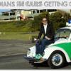 Star: US-Komiker Jerry Seinfeld verhilft einem VW Käfer, der früher in Diensten der Würzburger Polizei stand, zu Internet-Ruhm.