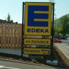 Uneins: Die Gemeinde Zell und die Edeka könne sich nicht über die Nutzungsart und Beschilderung der Parkplätze einigen.