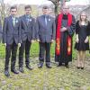 (ara)   Neun junge Menschen feierten am Sonntag nach Ostern in der St.-Burkard-Kirche in Obernbreit Konfirmation. Im festlichen Gottesdienst, den die Dekanatsband Refiners Fire mitgestaltete, feierten sie Abendmahl und sprachen das „Ja, mit Gottes Hilfe“ auf die Frage „Wollt ihr unter Jesus Christus, eurem Herrn, leben, im Glauben an ihn wachsen und als evangelische Christen in seiner Gemeinde bleiben?“ Die Konfirmanden waren: Sebastian Walch, Timo Alesi, Luca Höfer, Rico Singler, Jonas Heckelmann, Amelie Hofmann, Elisa Hofmann, Fiona Bosch und Eileen Winkler.