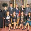 (ppe)   Am Palmsonntag feierten in Marktsteft zehn Mädchen und Jungen ihre Konfirmation. Sie wurden von Pfarrer Peter Stier in der St. Stephans Kirche eingesegnet. In der Festpredigt ging es um das Kreuz und seine Bedeutung für das Christsein und das Leben der jungen Menschen, so die Mitteilung. Der Posaunenchor gestaltete den Festgottesdienst musikalisch mit. Am Vorabend der Konfirmation wirkte im Beichtgottesdienst die Band Ritornello mit. Das Bild zeigt (hinten von links): Pfarrer Peter Stier, Lukas Pfeuffer, Marcel Kwias, Maren-Johanna Fahmer, Cara Reuthal, Justin Schad und Silvio Blobel; (vorne von links): Selina Haag, Ina Hertlein, Celine Völker und Pauline Leupold.