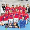 Premierensieger: Die D-Jugend der SG Dettelbach/Bibergau wurde nordbayerischer Meister. Die erfolgreichen Mädchen (hinten von links): Jasmin Lange, Klara Schmitt, Hanna Fröhlich, Lea Schiffmaier, Julia Schiffmaier, Verena Hüssner, Hanna Drum; (vorne von links) Hanna Petersilka, Marisa Dorsch, Lea Ganz, Hanna Hahn, Franziska Remler, Antonia Then und (liegend) Marietta Böhm.