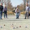 Vergnügen: Auf dem Gelände der ehemaligen kleinen Gartenschau versammeln sich jeden Mittwoch- und Samstagnachmittag begeisterte Boulespieler.