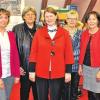 „Frauen sind mehr als nur hübsches Beiwerk“: Darüber sprach Professorin Dr. Susanne Kinnebrock bei ihrem Vortrag anlässlich des Weltfrauentags am Donnerstag in der Stadtbibliothek. Im Bild von links: Georgine Bachmann, Leiterin der Volkshochschule Gerolzhofen, Ingrid Feil, Gleichstellungsbeauftragte in Gerolzhofen, Ute Suckfüll, Gleichstellungsbeauftragte Schweinfurt, Susanne Kinnebrock, Brigitte Vogt, Leiterin der Stadtbibliothek, Christine Bender, stellvertretende Landrätin und Thorsten Wozniak, Bürgermeister Gerolzhofen.