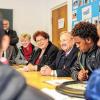 Möchten jungen Flüchtlingen helfen: Landtagspräsidentin Barbara Stamm (Mitte) und Mitglieder ihres Präsidiums besuchen die Clearingstelle von Don Bosco im Franziskaner-Kloster in Würzburg.